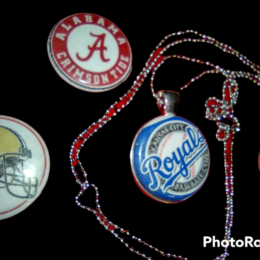 21 Sports Themed Magnetic Necklace